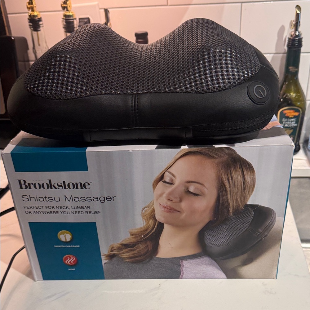 Brookstone Black and Gray Shiatsu Massager Very good condition. Only used 2x